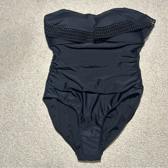 Kona Sol Womens Crochet Flounce High Coverage One Piece Swimsuit Black size Med - Picture 3 of 13